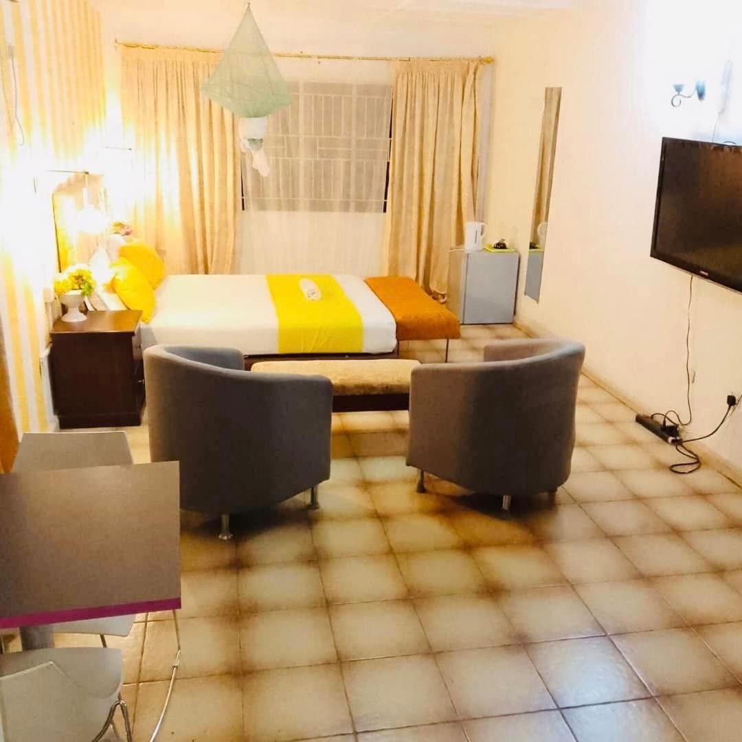 Zunox Guest House Freetown Exterior foto