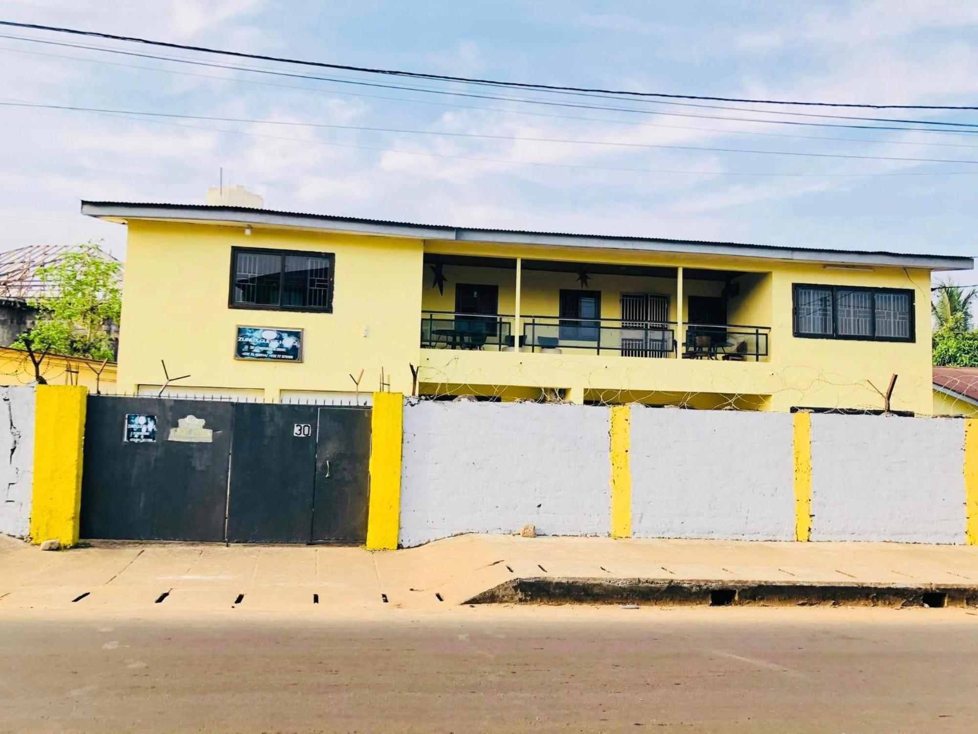 Zunox Guest House Freetown Exterior foto